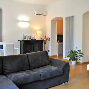 Flat 81 Italia