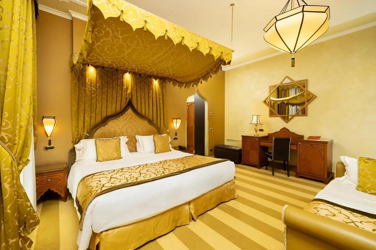 Ai Mori D'Oriente Hotel Venice 4*,